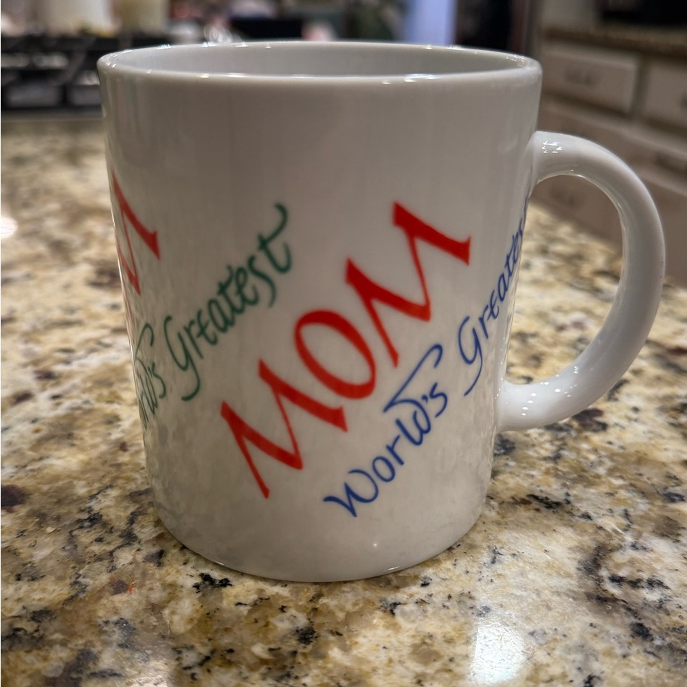 Vintage Mother’s Day gift - World's Greatest Mom Mug - Red and Blue approx. 10oz